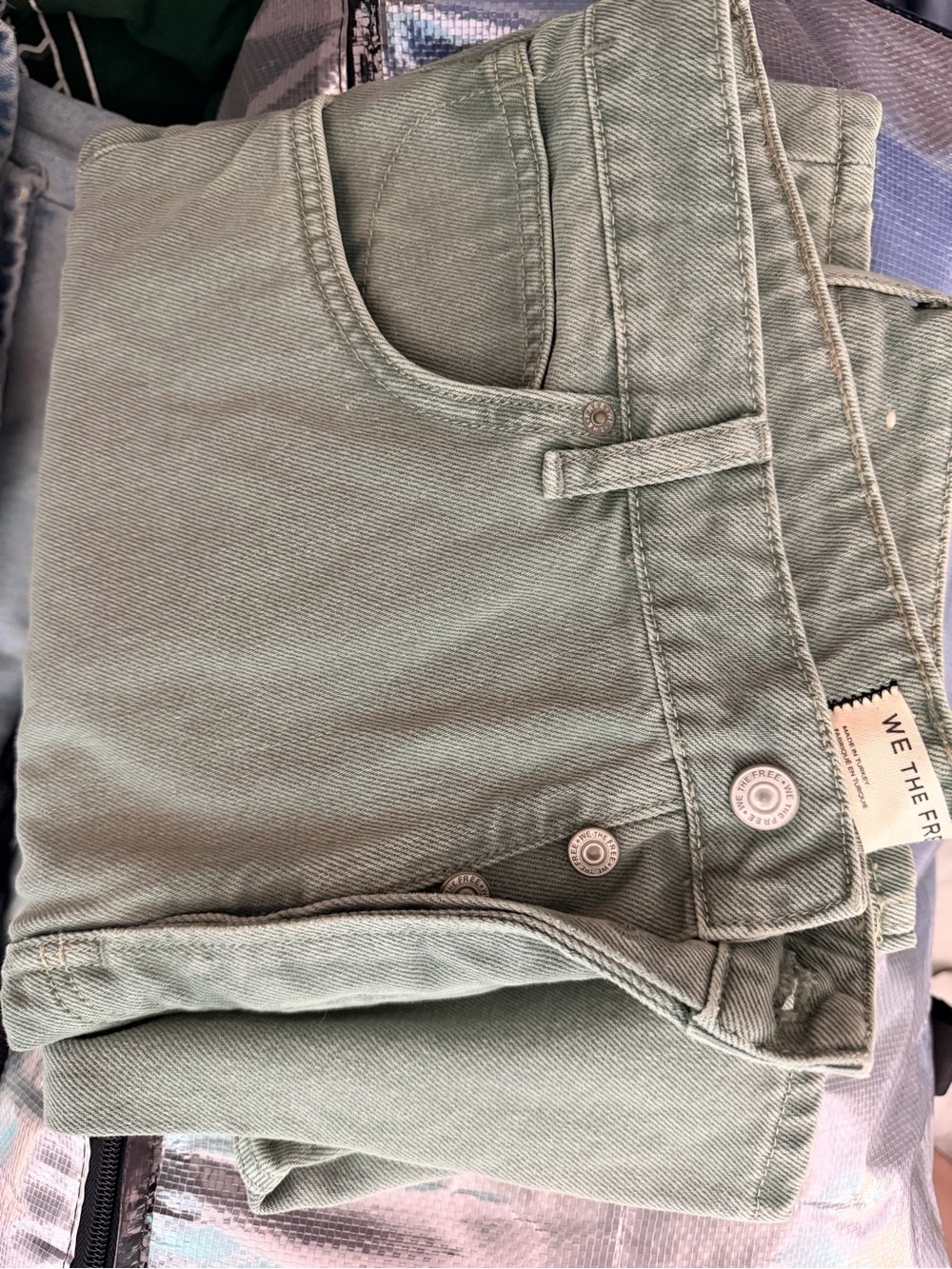 We The Free Deep Trance Boyfriend Jeans NWOT in Green Eyes - Picture 3 of 3